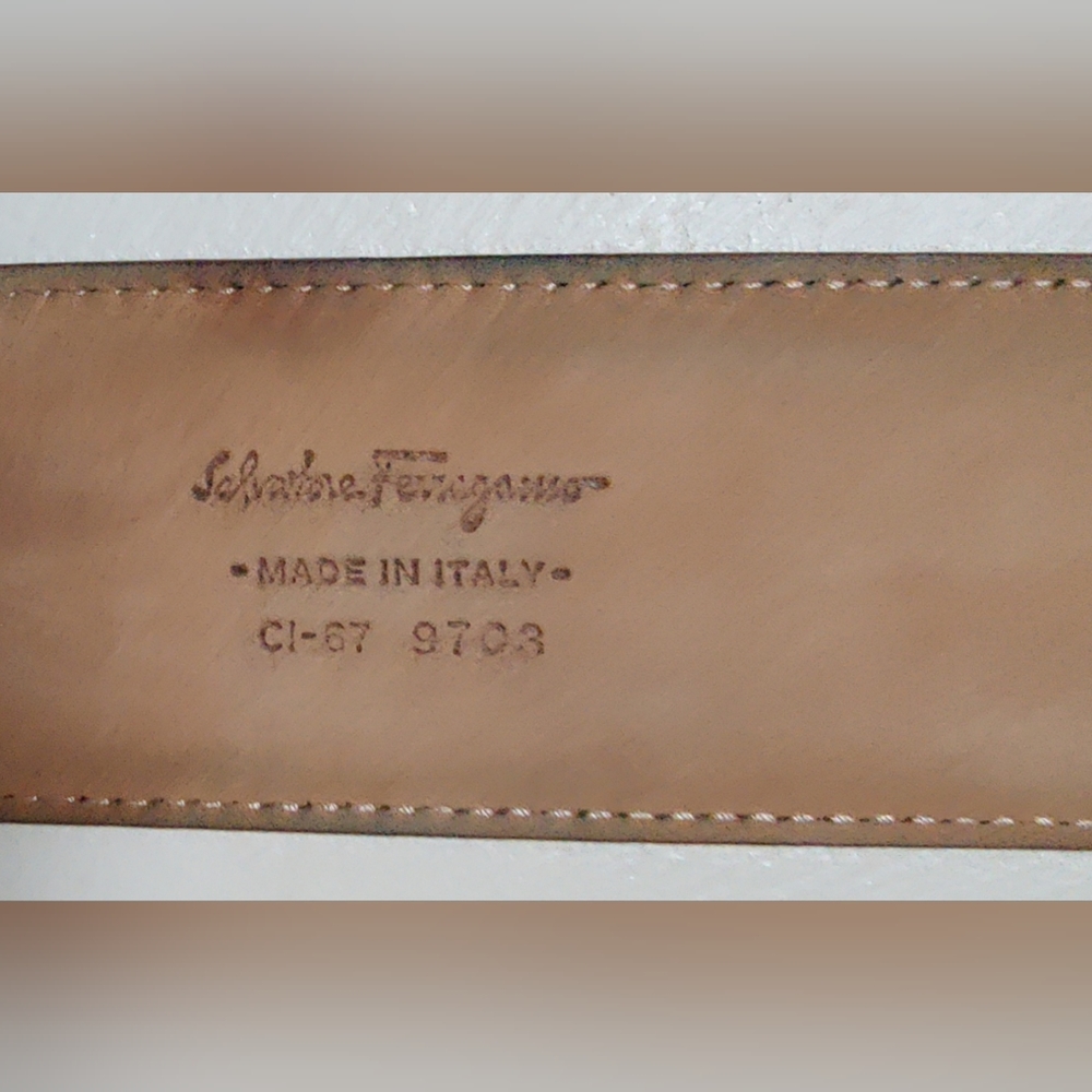 Men's Salvatore Ferragamo belt size 42